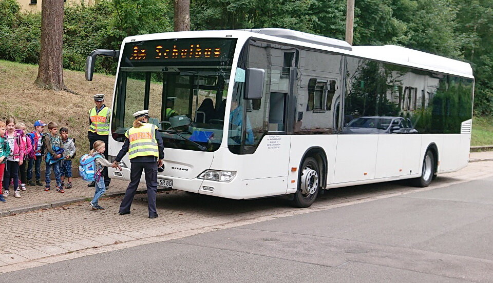 BusschuleKleinesKind