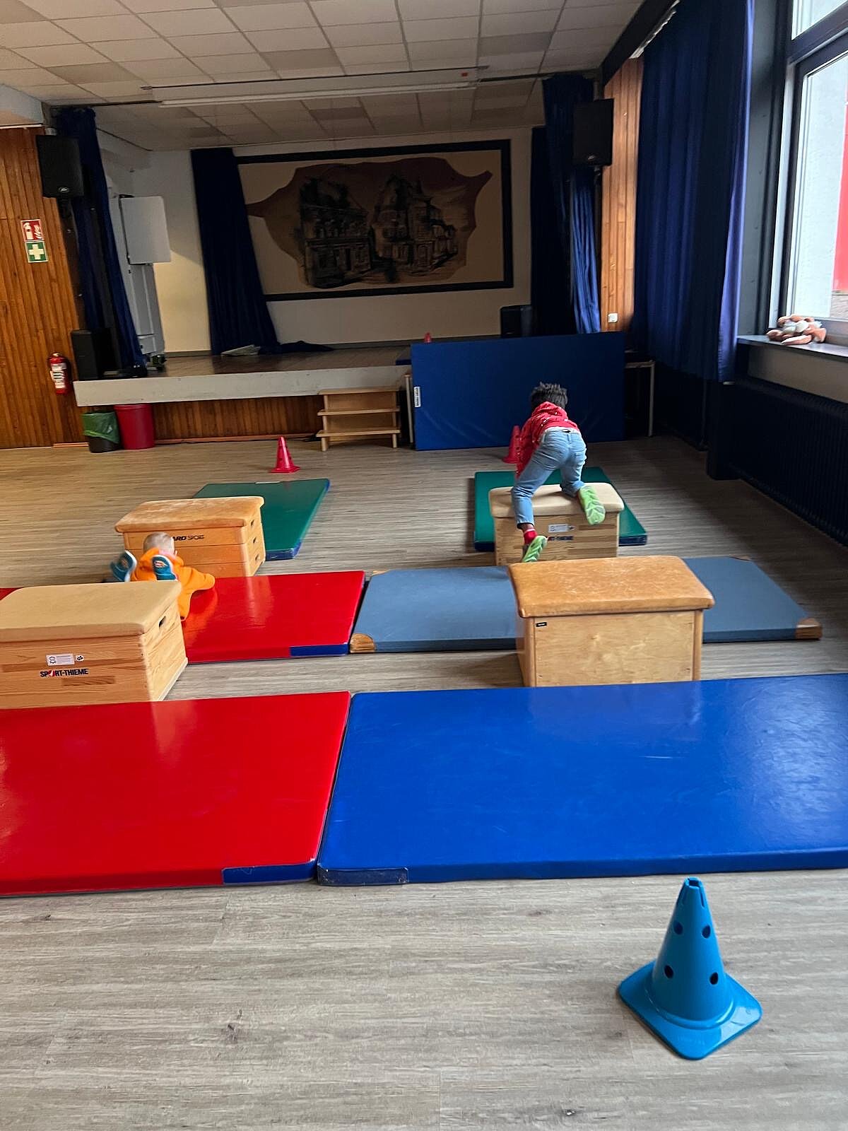 04_c2adcc21-d28b-4678-8e5a-031c17915588