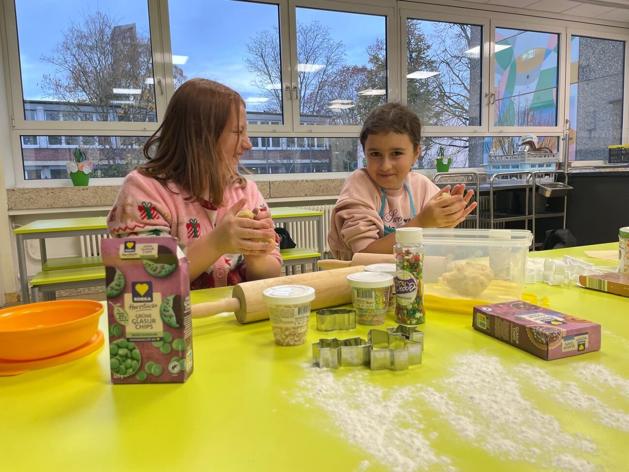 FC83042C-2209-47DB-ADE3-3BED9F09C487