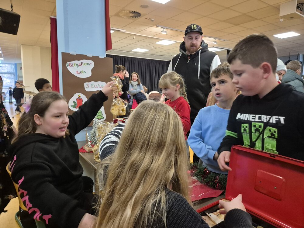 Foto_Adventsbacken_und_Markt