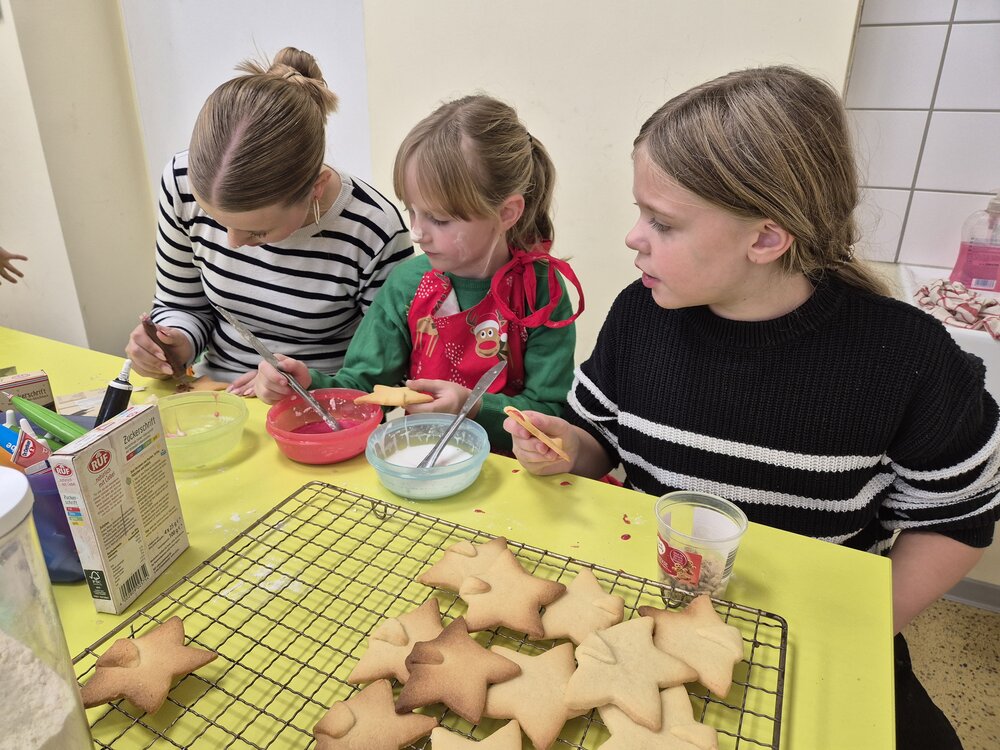 Foto_Adventsbacken_und_Markt___36_