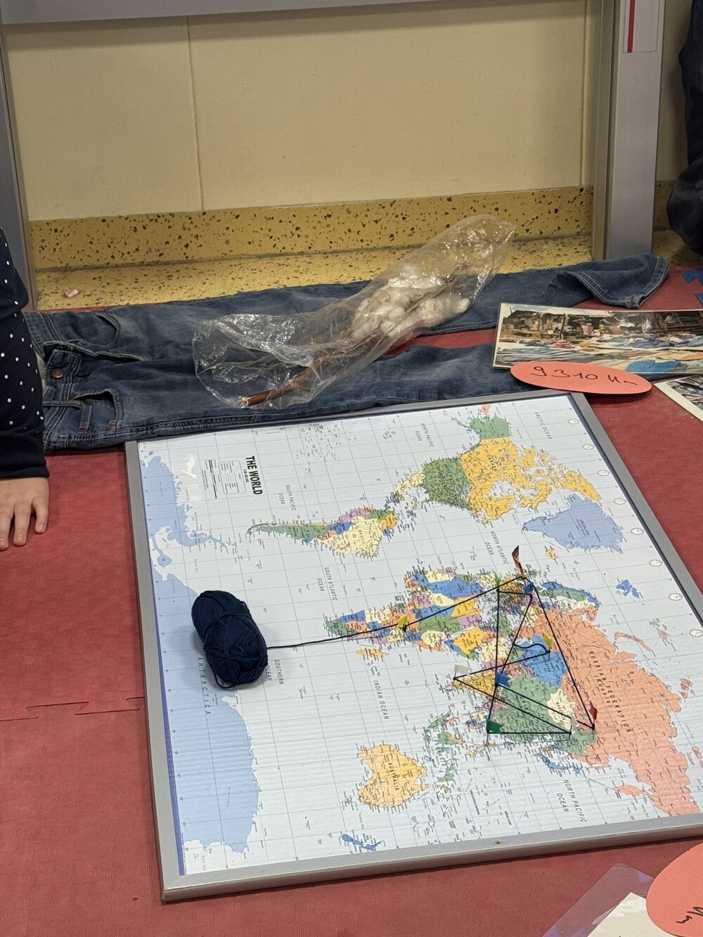 6C2F3689-A658-48B0-90E8-05E8943A6445