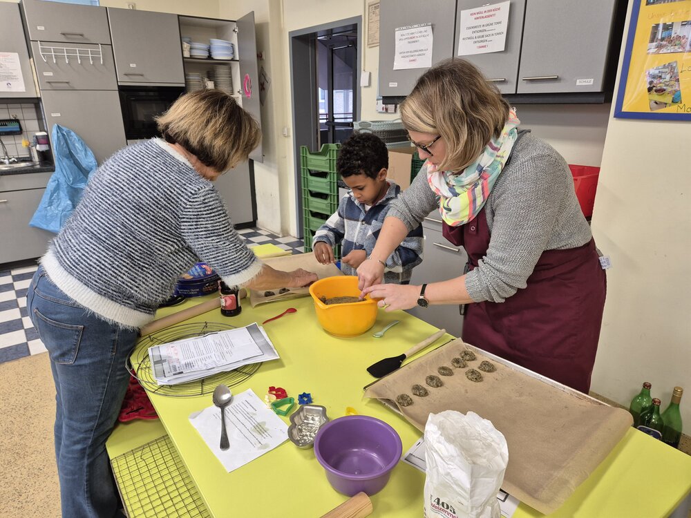 Foto_Adventsbacken_und_Markt___3_