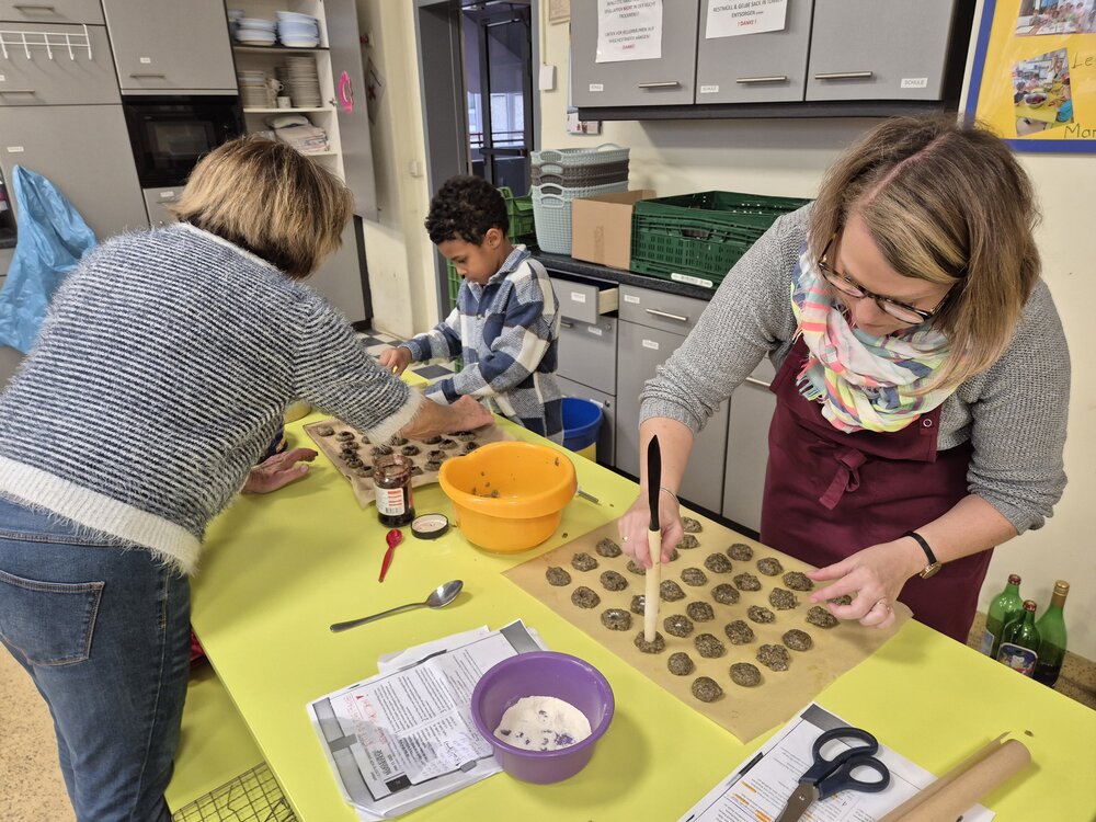 Foto_Adventsbacken_und_Markt___10_